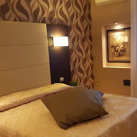 Emozioni Romane فندق مبيت وإفطار 4*