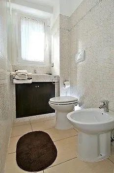 Emozioni Romane فندق مبيت وإفطار 4*