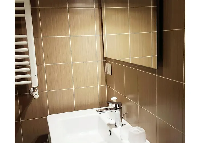 Bed & Breakfast Emozioni Romane 4*