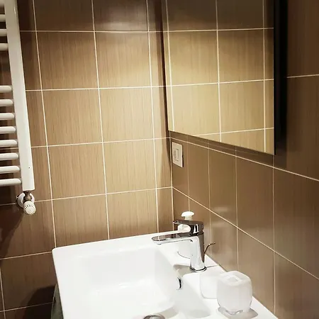 Nocleg ze śniadaniem Emozioni Romane 3*